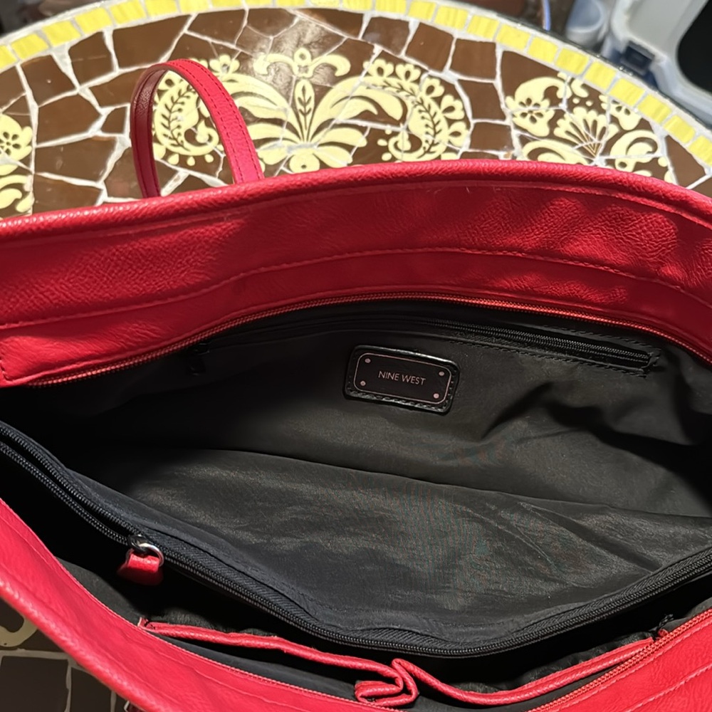 NINE WEST RED LEATHER TOTE - Picture 8 of 9